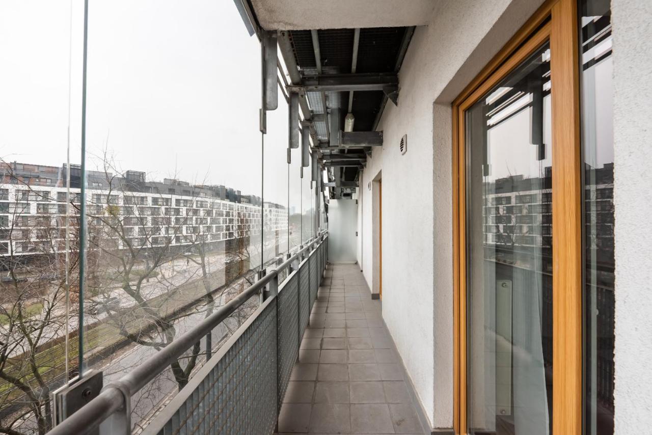 ורשה Wola Sunset Apartment Free Parking מראה חיצוני תמונה