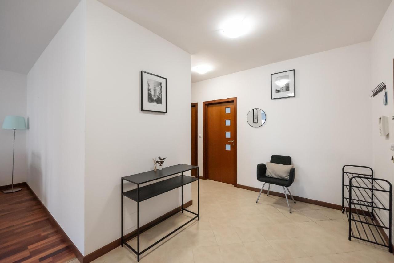 ורשה Wola Sunset Apartment Free Parking מראה חיצוני תמונה